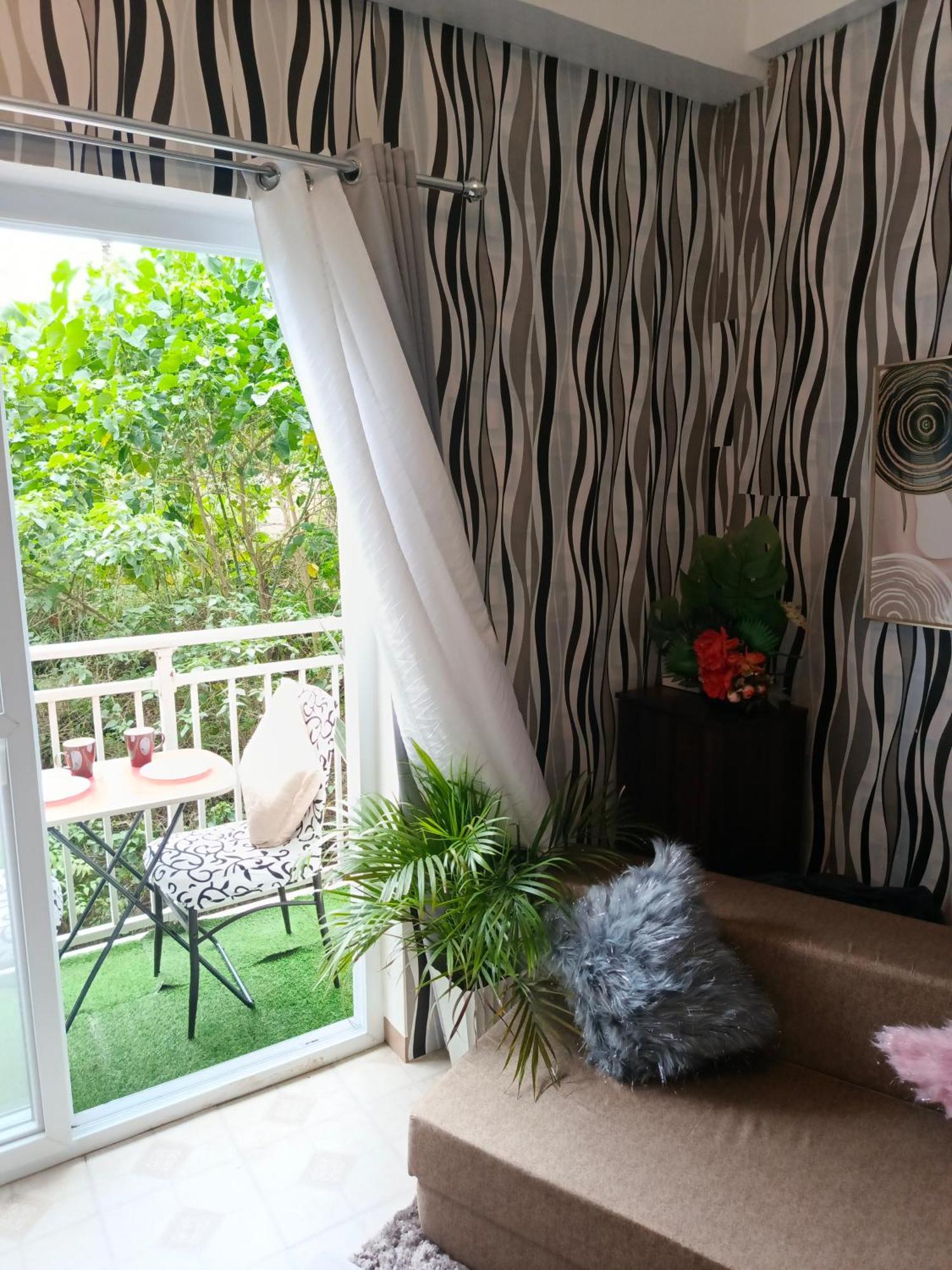 Closest Studio With Balcony From Cebu Airport マクタン エクステリア 写真